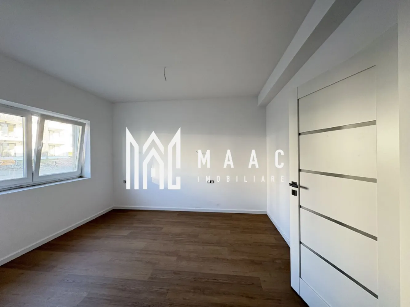 Apartament 3 camere I 2 Bai I Parcare inclusa I Zona vest