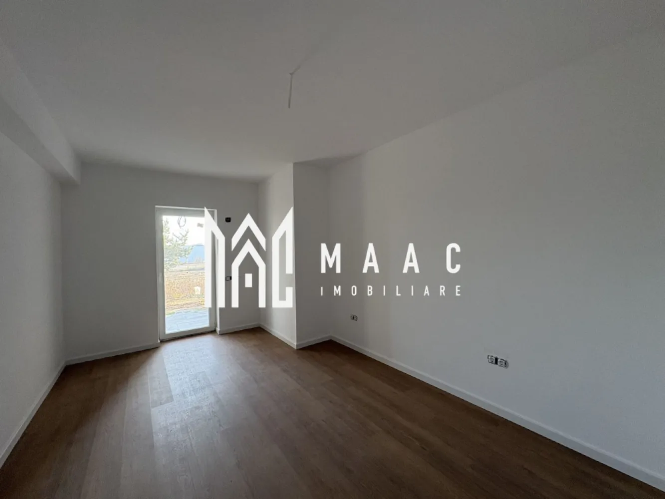 Apartament 3 camere I 2 Bai I Parcare inclusa I Zona vest