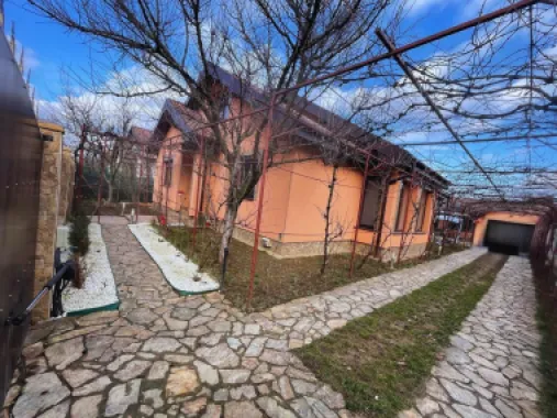 Casa Santandrei, zona linistita, gaz,curent,apa,teren 550 mp-219000Eur
