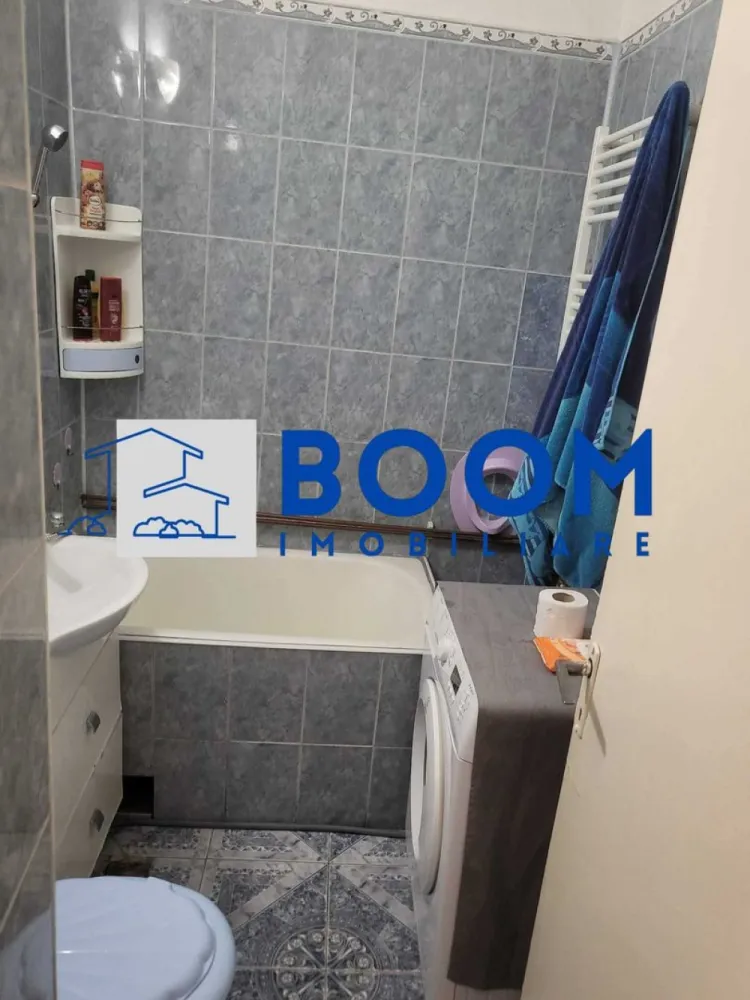 Apartament 2 camere decomandat | Nord, Râmnicu Vâlcea | etaj 4 - BOOM Imobiliare va propune spre vanzare Apartament cu 2 camere decomandat de vânzare în zona Nord din Râmnicu Vâlcea, cu 27,88 mp utili și poziționare la etajul 4, potrivit pentru locuire sau utilizare eficientă în oraș.

Detalii proprietate:
• Suprafață utilă: 27,88 mp
• Apartament cu 2 camere, compartimentare decomandată
• Etaj 4
• An construcție: 1972
• Apartament disponibil pentru vânzare

Zonă și acces:
Proprietatea este amplasată în zona Nord, în apropiere de Spitalul Județean, Liceul Sanitar, Liceul Energetic, grădiniță, teren de joacă și supermarketuri, cu acces facil la punctele de interes urban din Râmnicu Vâlcea.

Pentru detalii suplimentare și programarea unei vizionări, contactați echipa MAAC Imobiliare și menționați Cod anunț CP3195674