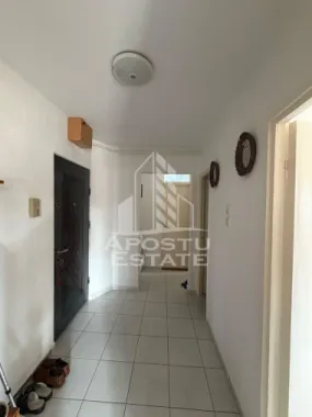 Apartament cu 2 camere de vânzare , Zona Lipovei , Timisoara