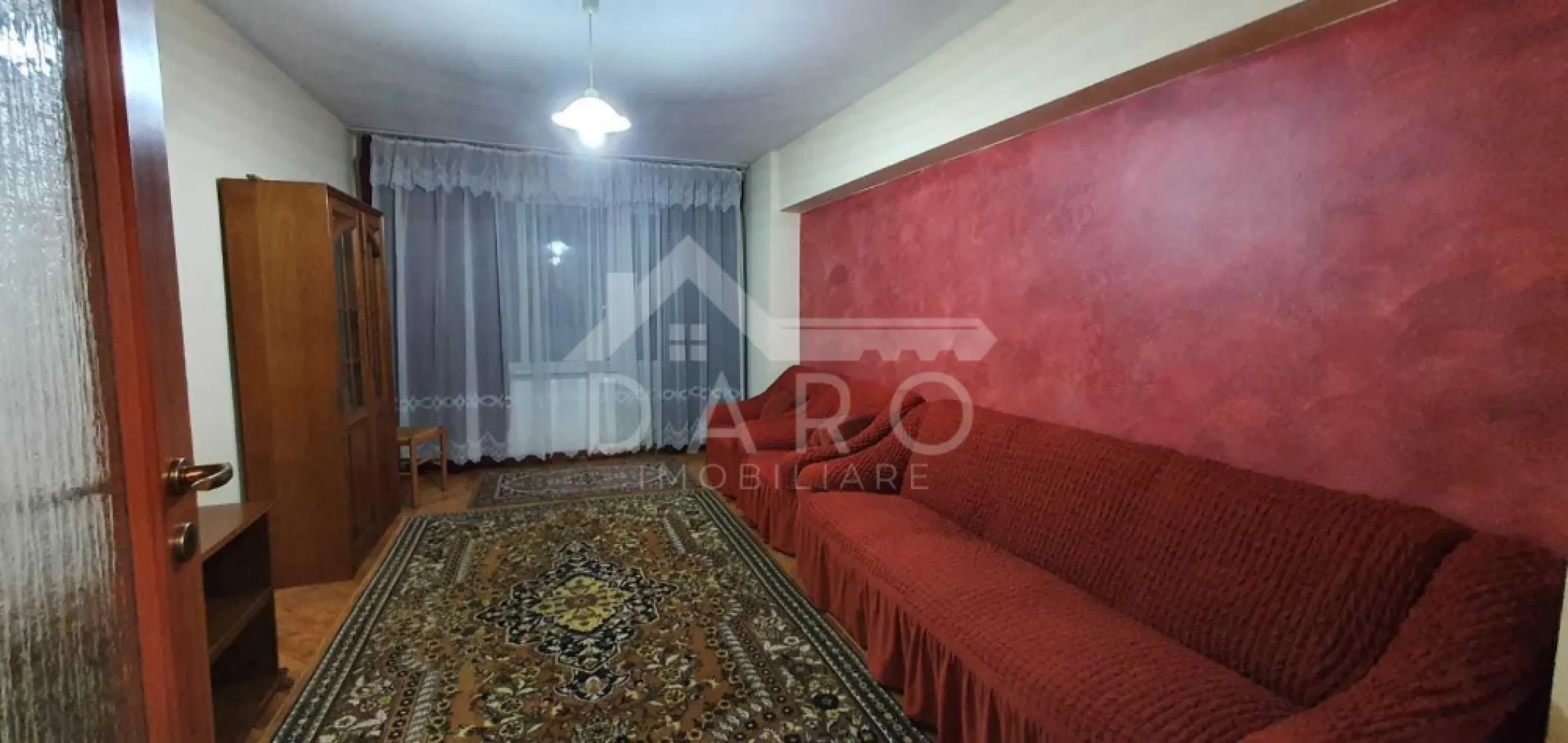 Apartament 3 camere de vanzare ,2 băi –Zona Corina (Tudor) - 🏡 Apartament de vânzare – 3 camere | 80 mp | Zona Corina – Tudor Se oferă spre vânzare apartament spațios și luminos, situat în zona Corina – Tudor, într-o locație liniștită, aproape de magazine, școli, stații de autobuz și la doar 10 minute de mers pe jos de Shopping City. 📐 Suprafață utilă: 80 mp (inclusiv balcon) 🏢 Etaj: 6 din 8 (bloc cu lift) ✔ bloc izolat termic – costuri reduse la întreținere ✔ liber, disponibil pentru mutare imediată Compartimentare: ✔ living ✔ 2 dormitoare ✔ bucătărie separată și complet utilată ✔ 2 băi ✔ cămară ✔ balcon mare, dublu, închis – ideal pentru relaxare sau depozitare Dotări și utilități: ✔ centrală termică proprie ✔ geamuri termopan ✔ apartament luminos și bine compartimentat Avantaje: 📍 zonă foarte bună – Corina, cartier Tudor 📍 aproape de Shopping City, școli, magazine și transport public 📍 ideal pentru familie sau investiție 📍 spațiu generos și compartimentare practică 💎 O oportunitate pentru cei care caută un apartament mare, într-o zonă apreciată din Târgu Mureș. 🤝 Proprietate promovată prin DARO Imobiliare 💳 Pentru achiziție, prin Kiwi Finance beneficiezi de: ✔ analiză GRATUITĂ a eligibilității ✔ acces la oferte de la peste 12 bănci ✔ negocierea dobânzii în favoarea ta ✔ suport complet până la semnarea contractului 📞 Detalii și vizionări: Coman Maria – DARO Imobiliare & Kiwi Finance 📱 0749 535 729 🔑 DARO Imobiliare – găsim proprietatea potrivită. 💳 Kiwi Finance – obținem creditul pentru a o cumpăra. }}