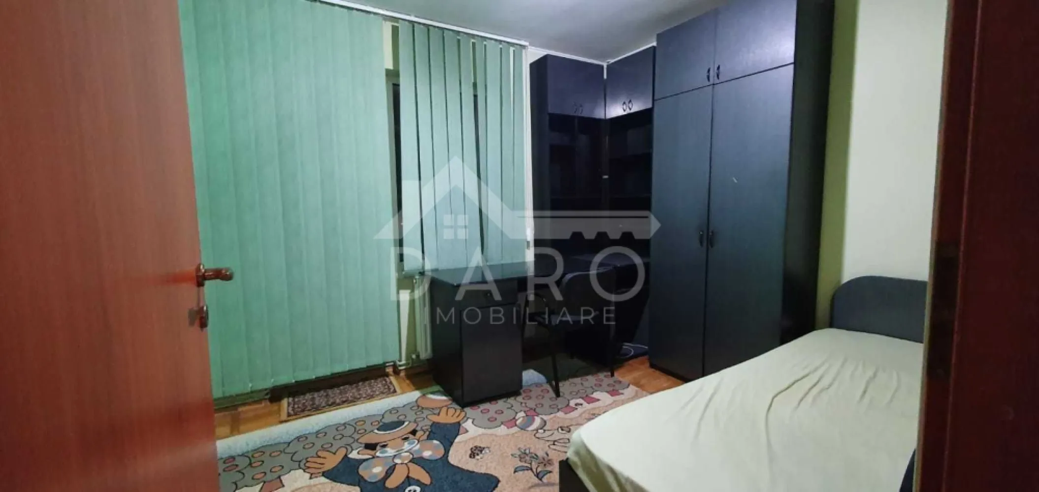 Apartament 3 camere de vanzare ,2 băi –Zona Corina (Tudor)