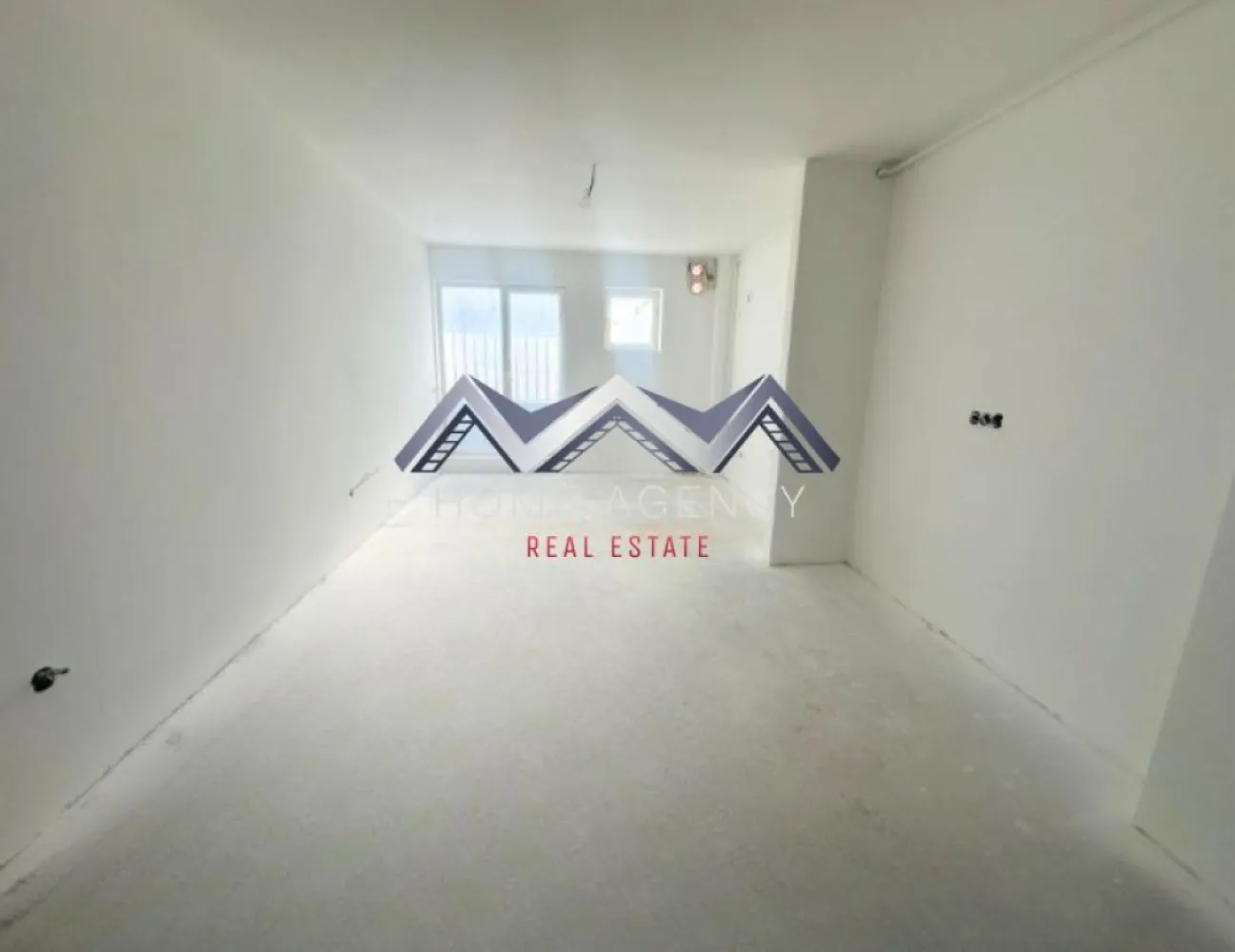 Birou modern / sediu firmă în Otopeni – bloc nou, parcare - Descoperă spațiul ideal pentru afacerea ta! Îți propunem, spre vânzare, un apartament modern, situat într-o zonă centrală mixtă din Otopeni – perfect pentru amenajarea unui sediu de firmă, birou de consultanță, IT, contabilitate sau marketing digital. Proprietatea face parte dintr-un bloc nou, construit la standarde actuale de calitate, oferind un ambient profesionist și o imagine potrivită mediului de afaceri. Avantaje principale: - Localizare excelentă, cu acces rapid către București, Centură, DN1 și Aeroportul Otopeni - Bloc nou, finisaje moderne și spații comune curate și sigure - Compartimentare eficientă – ideală pentru o echipă mică - 1 loc de parcare dedicat, inclus în preț - Zonă în plină dezvoltare – investiție sigură și rentabilă - Posibilitate de achiziție pe firmă Fără comision! Prețuri începând de la 50.780 € + TVA, în funcție de compartimentare și suprafață. Imaginile sunt cu titlu orientativ, având mai multe opțiuni disponibile. Programează acum o vizionare! Alege un spațiu modern și funcțional pentru afacerea ta, într-o zonă cu potențial real de dezvoltare! Contactează-mă direct pentru detalii și oferte disponibile! }}