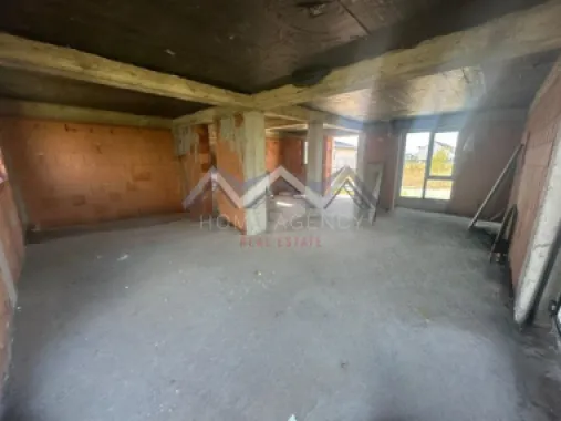 Casă individuală modernă în Otopeni – 190 mp construiți + mansardă locuibilă