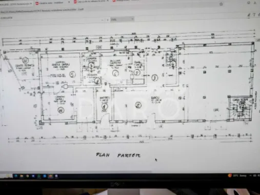 Locul unde casa ta și visul tău de afacere pot prinde viață împreună!