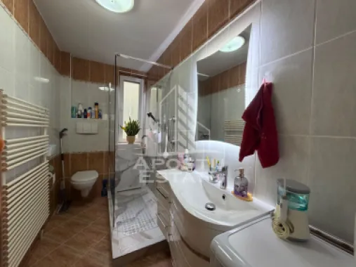 Apartament cu 2 camere, centrala proprie, et 2, in zona Medicinei