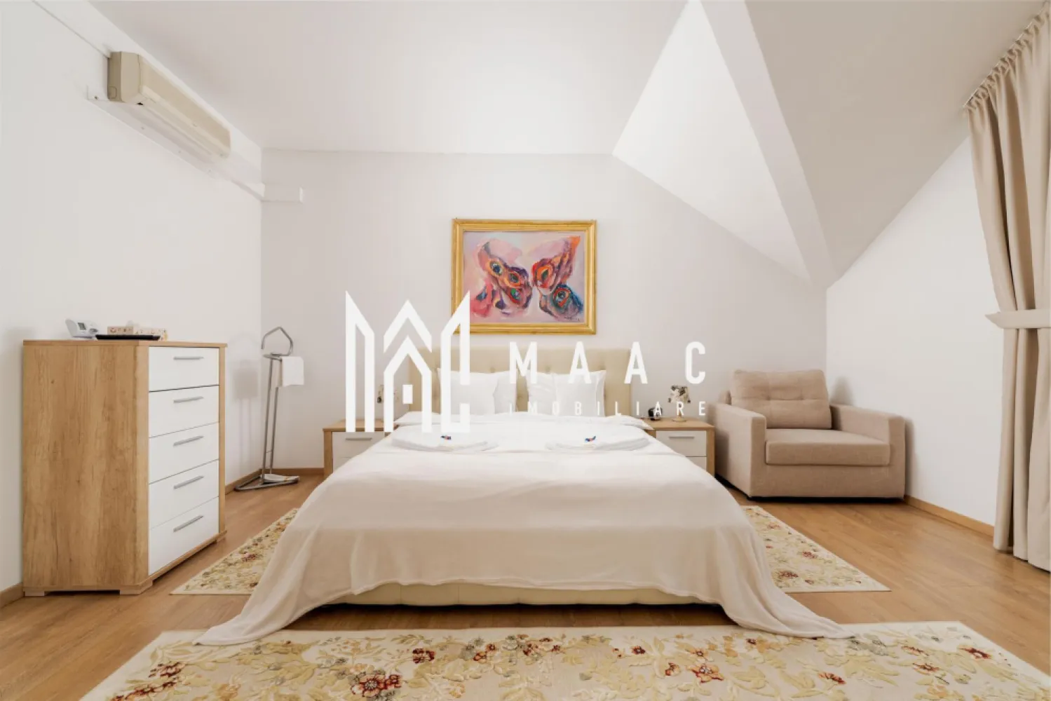 Casă 5 camere | Bul.Vasile Milea , Sibiu | 200 mp, curte