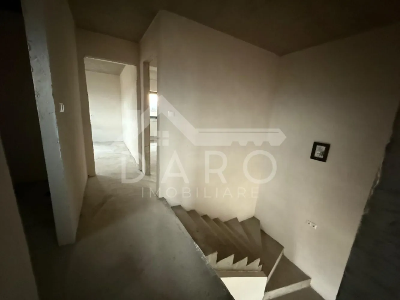 Duplex modern de 90 mp utili, de vânzare în Sântana de Mureș