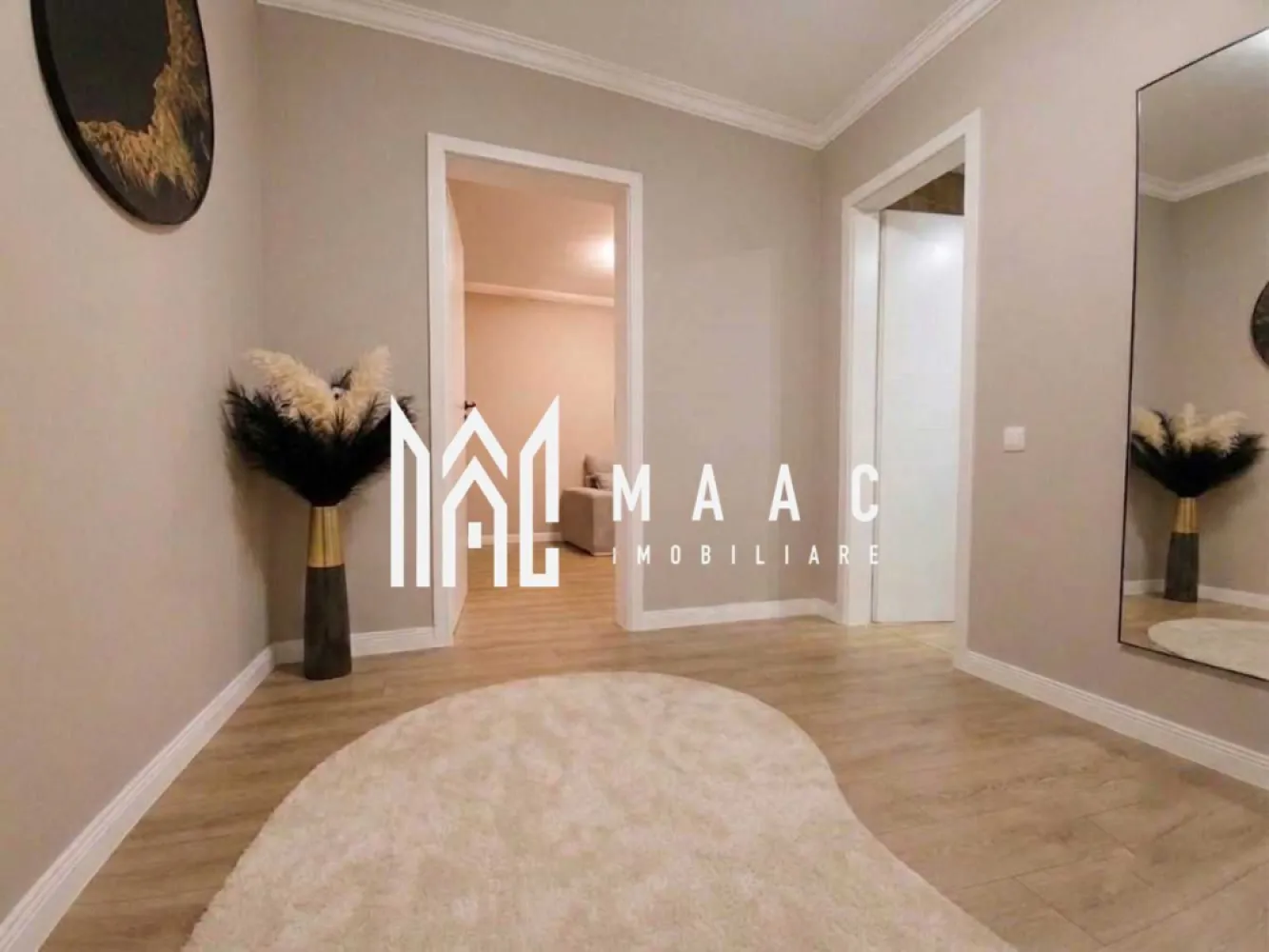 Apartament 2 camere | Ostroveni | 58 mpu | Ostroveni | - MAAC Imobiliare vă propune spre vânzare un apartament cu 2 camere decomandat, complet reconstruit la standarde premium, situat în zona DSV – Ostroveni, la etajul 4 din 10, într-un bloc solid construit după cutremurul din 1977, conform noilor norme de rezistență.

Această proprietate nu este doar renovată, ci reconstruită integral, fiind realizată ca proiect personal, fără compromisuri privind calitatea materialelor sau execuția. Lucrările s-au desfășurat pe parcursul a aproximativ 8 luni, cu accent pe durabilitate, eficiență energetică și confort.

Caracteristici principale:
Apartament cu 2 camere, complet decomandat
Suprafață utilă: 58 mp (55 mp în acte + balcon integrat)
Etaj 4 din 10
Apartament de mijloc, foarte eficient energetic
Se poate vinde complet mobilat și utilat sau parțial mobilat, în funcție de preferințele cumpărătorului
Disponibil pentru mutare imediată
Compartimentare:
Living luminos
Dormitor cu dressing
Bucătărie
Baie
Hol pătrat generos de aproximativ 9 mp
Balcon integrat în suprafața utilă
Reconstrucție și finisaje:
Pereți decopertați până la tencuiala originală și refăcuți integral
Finisaje realizate cu tencuială Rimano, fără placări cu rigips pe pereți sau tavane
Rigips utilizat doar punctual (tavan baie și lateralele balconului)
Instalație electrică complet nouă din cupru
Circuit separat pentru fiecare priză
Minimum două prize în fiecare încăpere
Contor electric relocat pe casa scării
Instalație sanitară refăcută integral
Balcon complet izolat cu vată de sticlă și prevăzut cu calorifer propriu
Nișele tehnice și coloanele blocului au fost izolate cu vată minerală de înaltă densitate pentru confort termic și fonic
Nișele din camere sunt etanșate pentru reducerea pierderilor de căldură și a zgomotului
Dotări:
2 aparate de aer condiționat Fujitsu 12.000 BTU A++
Mașină de spălat rufe A++
Uscător de rufe A++
Frigider
Plită cu inducție
Hotă
Cuptor electric
Cuptor cu microunde
2 televizoare Smart (65" și 55")
Sistem Home Cinema
Espressor automat de cafea
Mop electric
Aspirator silențios
Avantaje:
Apartamentul nu a fost locuit după finalizarea lucrărilor
Electrocasnicele au fost doar testate pentru verificarea funcționării
Investiție documentată, de peste 30.000 €, cu fotografii din toate etapele lucrării și facturi disponibile
Vedere deschisă, fără bloc în față
Bloc liniștit, cu vecini stabili
Locuri de parcare disponibile atât în fața, cât și în spatele blocului
Costuri reduse de întreținere datorită eficienței energetice ridicate

Această proprietate se adresează cumpărătorilor care apreciază calitatea execuției și doresc un apartament în care fiecare detaliu a fost realizat cu atenție și fără compromisuri. Este o locuință pregătită pentru mutare imediată, fără a necesita investiții suplimentare.

Pentru informații suplimentare și programarea unei vizionări specificati ID 3192692