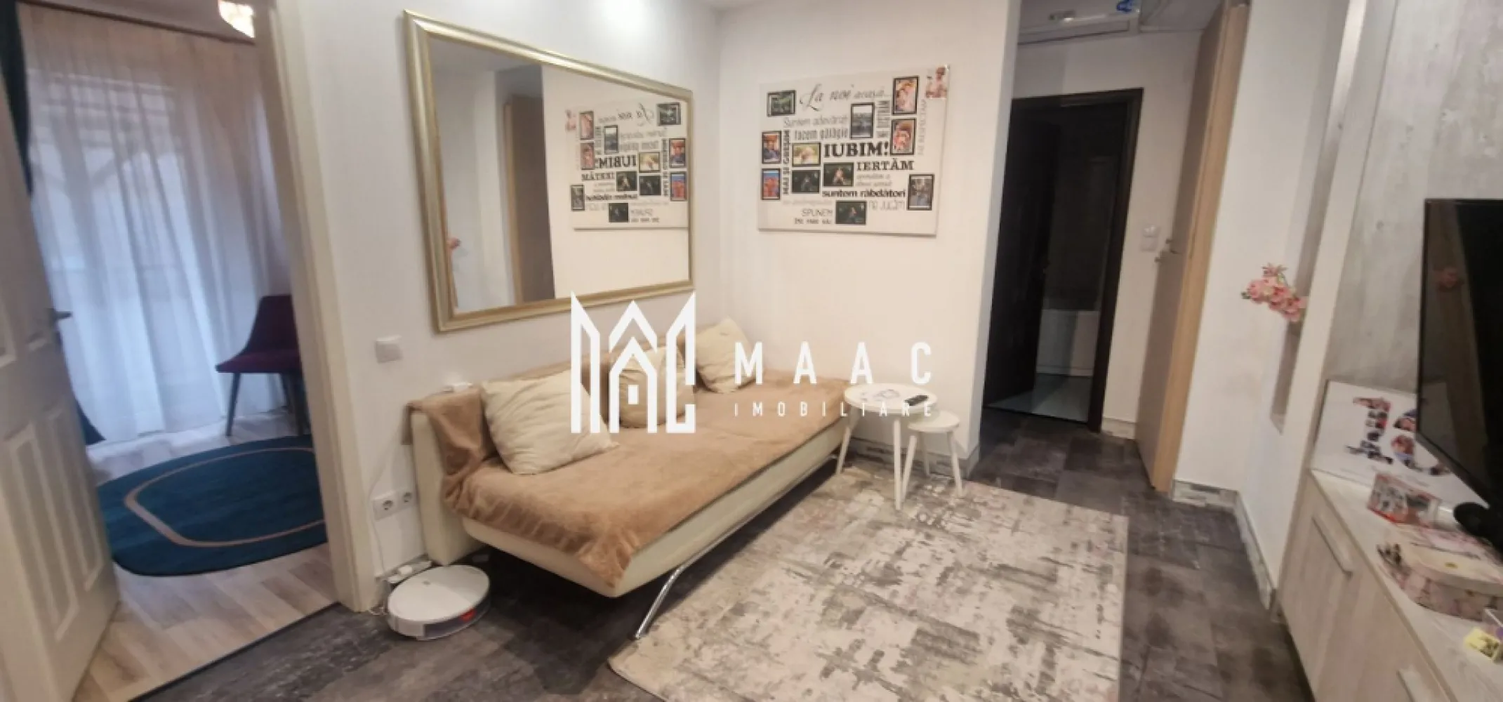 Apartament 3 camere decomandat | Octavian Goga, Selimbar | pod, parcare - Apartament cu 3 camere decomandat, situat pe Strada Octavian Goga din Șelimbăr, cu 52 mp utili, pod pentru depozitare și loc de parcare inclus.

Detalii proprietate:
• Suprafață utilă: 52 mp
• Suprafață construită: 60 mp
• Compartimentare: decomandat
• 3 camere, 2 dormitoare, 1 bucătărie, 1 baie
• Living cu zonă de dining
• Etaj 3
• An construcție: 2011
• Balcon
• Pod pentru depozitare
• 1 loc de parcare inclus

Localizare și acces:
Proprietatea este amplasată în partea de jos a zonei, lângă Tudor Arghezi, în Șelimbăr. Are acces rapid către magazine, școli, grădinițe, mijloace de transport și principalele puncte de interes din zonă.

Pentru detalii suplimentare și programarea unei vizionări, contactați echipa MAAC Imobiliare și menționați Cod anunț CP3195264.