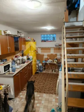 🏡 Vând casă 4 camere