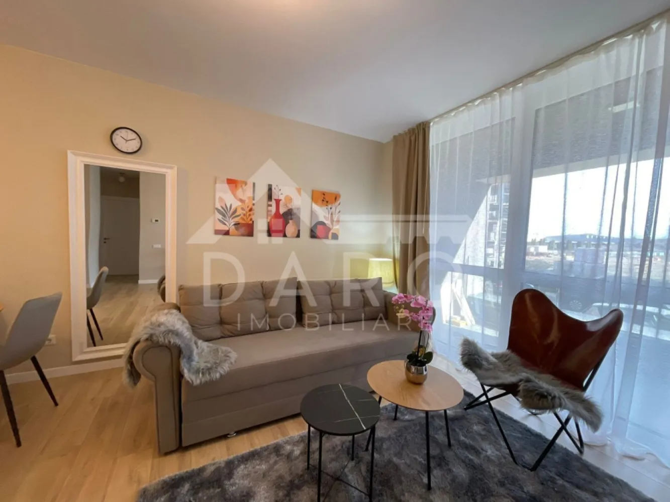 Concept 9 | 2 camere premium | Dressing + balcon | 500€ – rar disponib