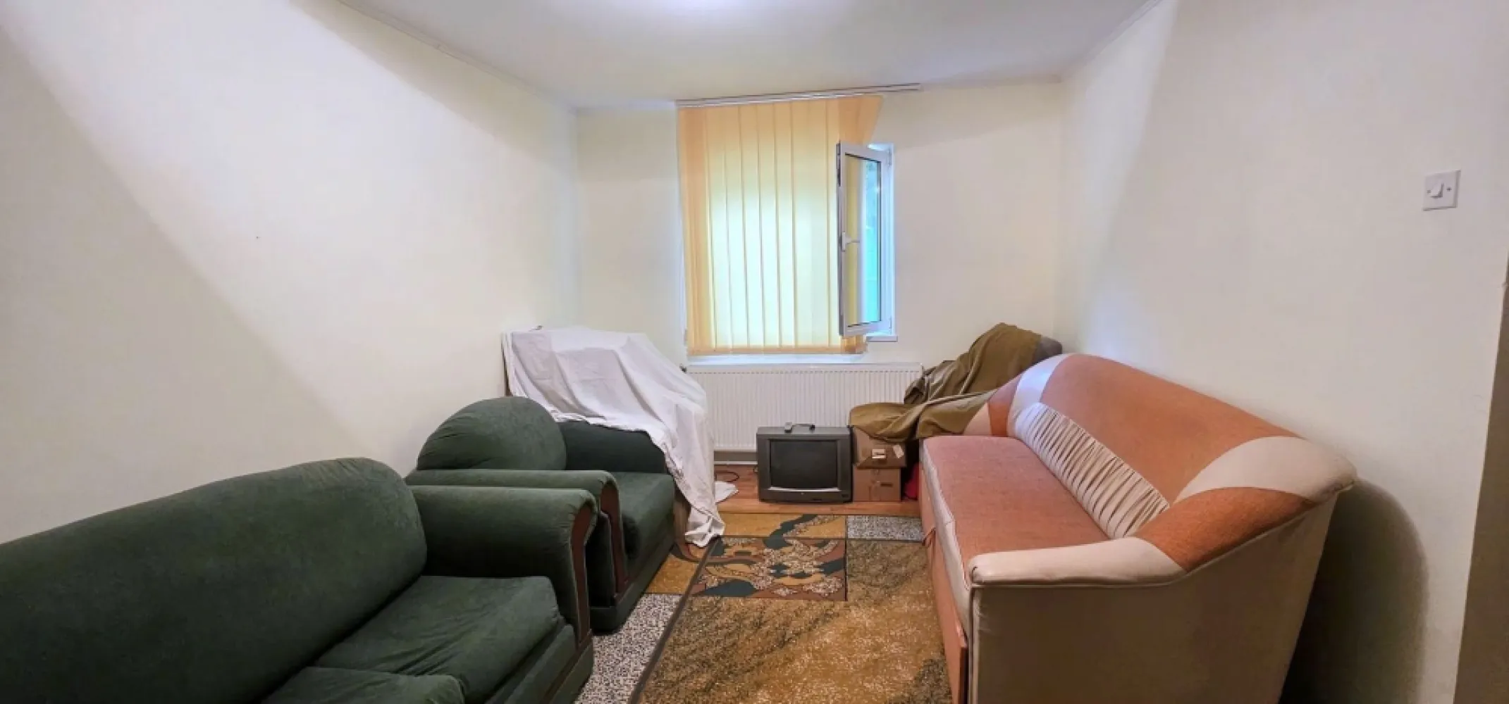 Casa la sol cu teren 1055 mp si livada - Vanatori, Galati