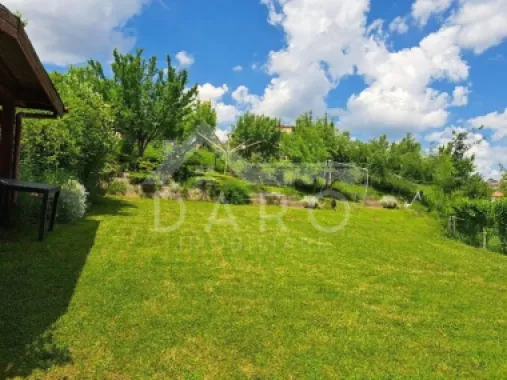 Casă de vânzare, teren 1040 mp