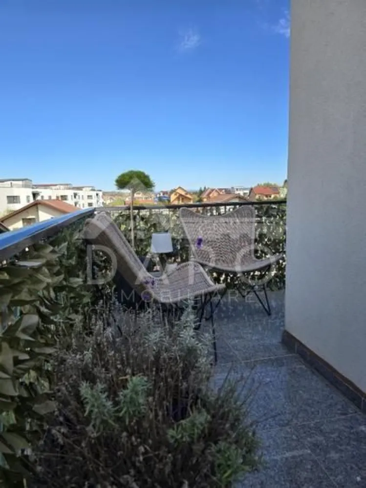 Penthouse 120 mp cu terase generoase