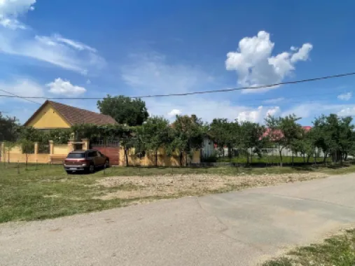 Oază de liniște aproape de Oradea | Casă renovată cu grădină și garaj