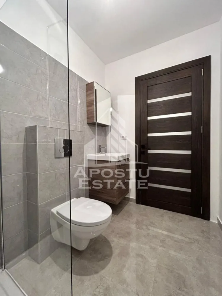 Casa individuala de vanzare, pe parter, 4 camere si 2 bai, Parta