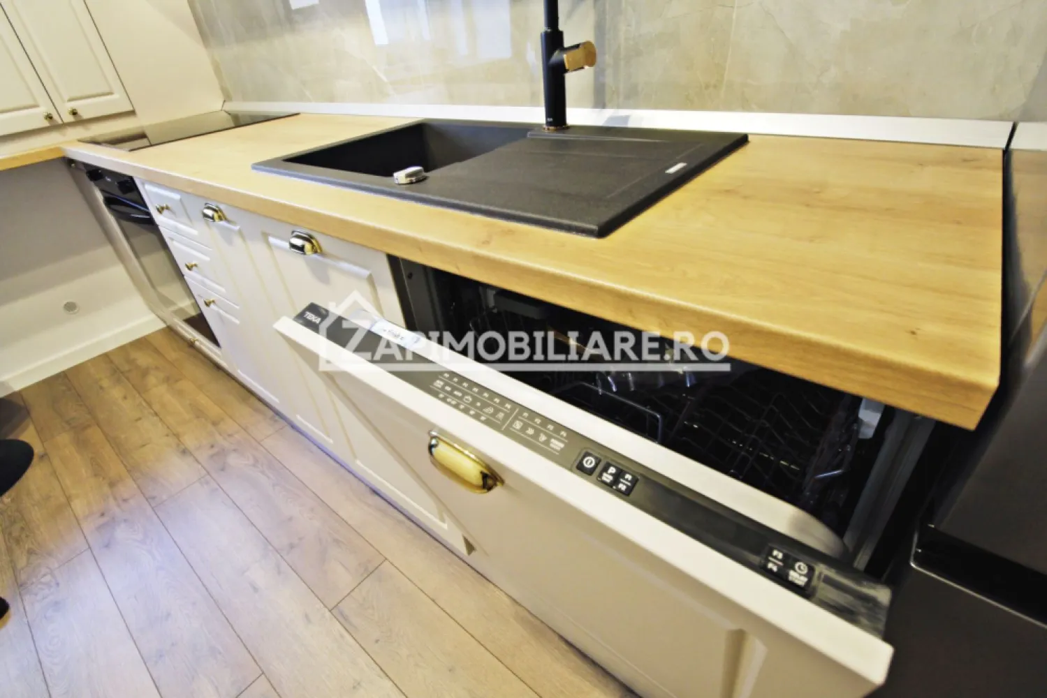 Ap 2 camere Lux - Crinului Residence - loc parcare subteran