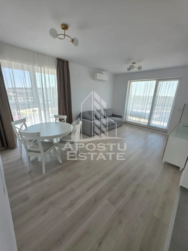 Apartament cu 2 camere, de inchiriat zona Lipovei - Agentia imobiliara APOSTU ESTATE va propune spre inchiriere un apartament cu 2 camere, spatios si luminos, situat in zona Lipovei, o zona linistita si bine pozitionata. potrivit pentru cupluri,familii, sau persoane care isi doresc o locuinta unde sa se simta confortabil.

Suprafata utila: 51 mp
Compartimentare eficienta:
-Hol de acces generos
-Bucatarie complet mobilata si utilata
-Living luminos si spatios
-Dormitor mobilat si utilat
-Baie prevazuta cu cada

Confort si facilitati:
-Incalzirea apartamentului: centrala proprie
-Apartamentul este complet mobilat si utilat
-Nu accepta animale de companie de catre proprietar
-Loc de parcare inclus in pret

Localizare:
-Timis,Lipovei – acces facil spre magazine, supermarketul Kaufland , scoli, parcuri si mijloace de transport in comun.

Ideal pentru:
-Cupluri
-Persoane singure

Pret chirie lunara: 550Euro
Programeaza o vizionare pentru a-ti putea imagina viitorul aici!
ID intern: CP3192696!
