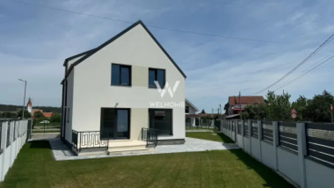 Casa individuala moderna LA CHEIE, 4 camere, Cristian - Sibiu