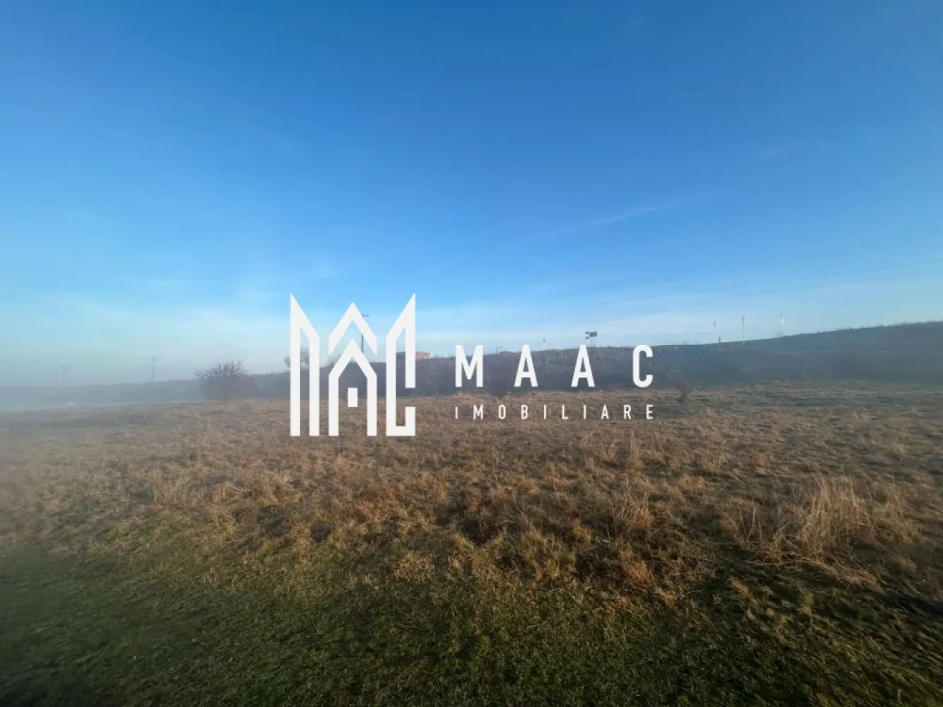 Teren cu potențial turistic I Valea Avrigului I 2900 MP - MAAC Imobiliare vă propune spre vânzare un teren spectaculos cu destinație turistică, amplasat în Valea Avrigului, una dintre cele mai apreciate zone de recreere din județul Sibiu. 📐 Caracteristici: Suprafață totală: 2.900 mp Situat la drumul principal, cu acces facil pe tot parcursul anului Râul se află la aproximativ 20 m de proprietate Vedere panoramică spre Munții Făgăraș 📄 Parametri urbanistici (conform PUZ): POT: 40% CUT: 1,2 Regim de înălțime maxim admis: P+1 (2E) Aceste caracteristici permit realizarea unor construcții ample, ideale pentru dezvoltări turistice sau imobiliare. Toate utilitățile sunt disponibile la capătul terenului: Apă Canalizare Gaz Curent Datorită poziționării excelente și cadrului natural spectaculos, terenul este ideal pentru: Cabane turistice Pensiuni Case de vacanță Case de oaspeți Unități de producțti Complexuri turistice sau de agrement ✔️ Documentație: Certificat de Urbanism aprobat Toate condițiile necesare pentru dezvoltare sunt îndeplinite Pentru mai multe detalii și vizionări, precizati telefonic ca ati vazut anuntul cu ID:CP2851894 }}