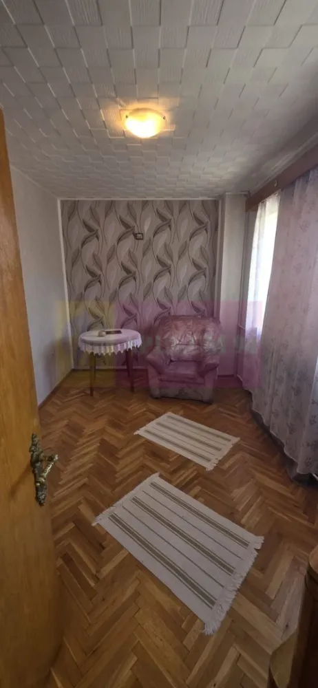 Casa de vanzare cu 6 camere in Busteni