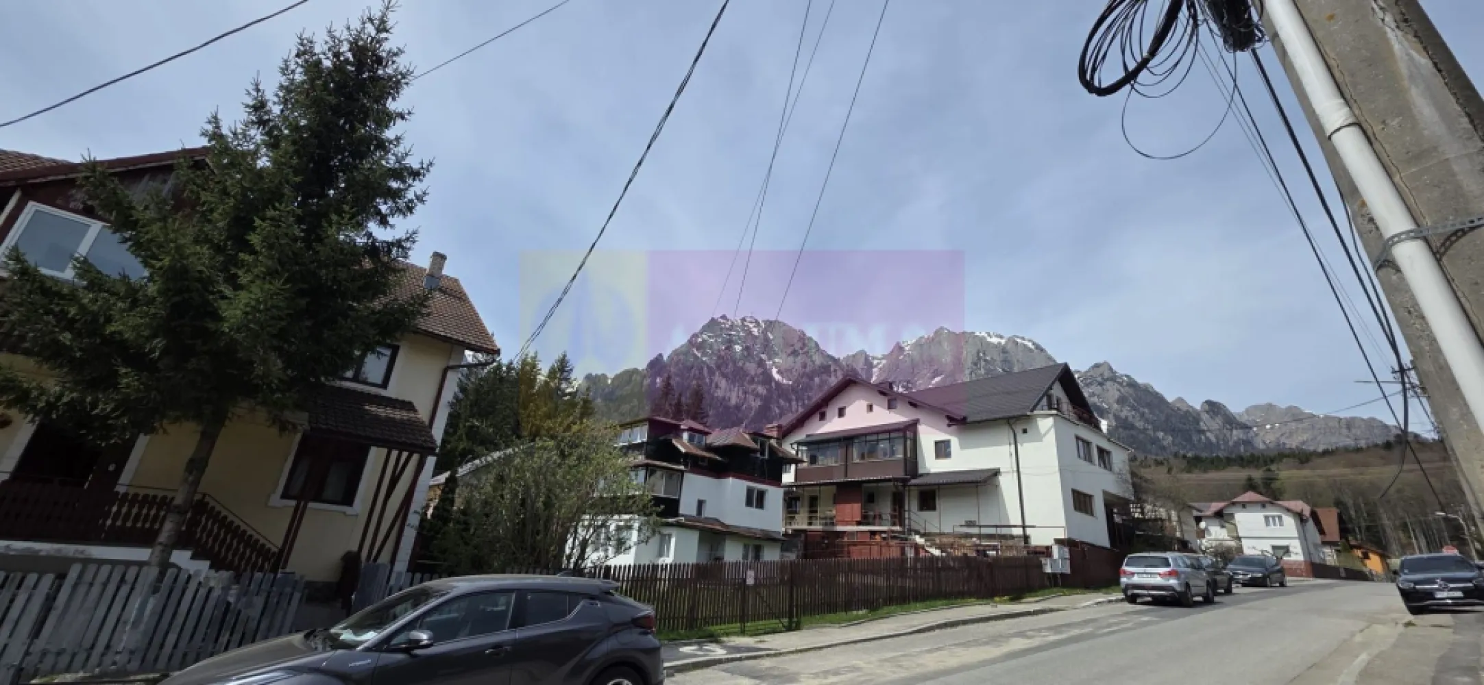 Vila de vanzare cu 13 camere in Busteni (camin pentru seniori)