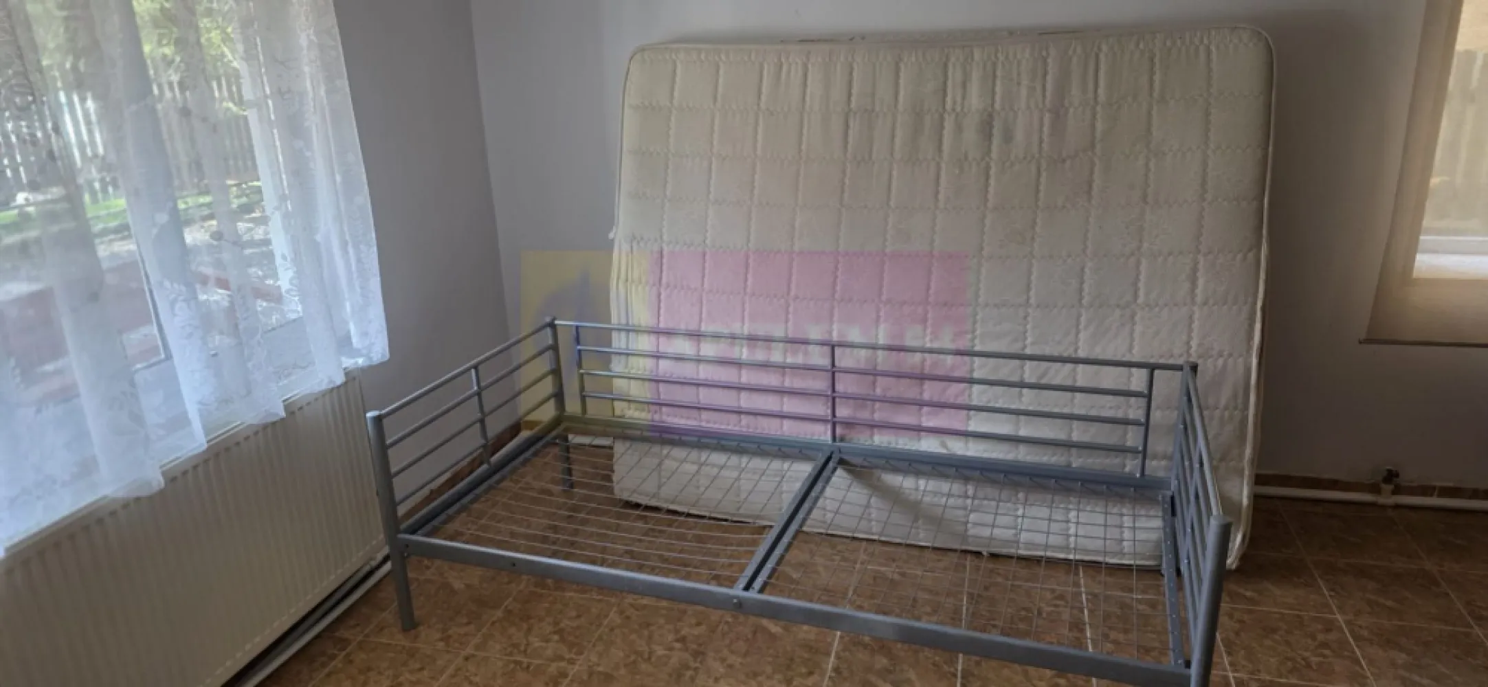Vila de vanzare cu 13 camere in Busteni (camin pentru seniori)