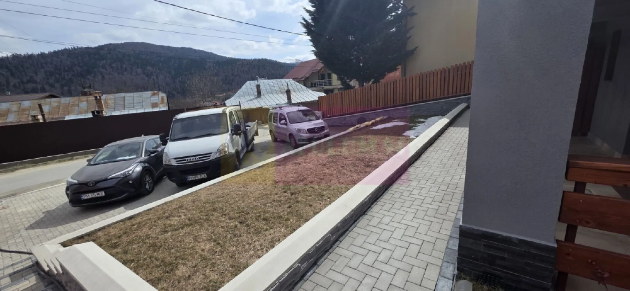 Apartament 2 camere, etaj 2, de vanzare in Busteni