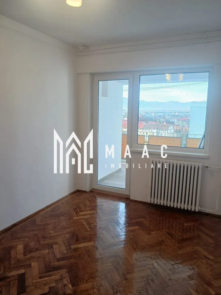 Apartament | 3 camere | Decomandat | Balcon | Hipodrom 3 - MAAC Imobiliare vă propune spre închiriere un apartament luminos și bine compartimentat, situat într-o zonă foarte accesibilă, în imediata apropiere a numeroaselor puncte de interes: magazine, școli, mijloace de transport și alte facilități urbane. Proprietatea dispune de două dormitoare și un living generos, toate nemobilate, oferind posibilitatea de amenajare după gustul și stilul viitorilor chiriași. Bucătăria este complet mobilată și utilată, iar baia este echipată cu strictul necesar, pregătită pentru utilizare imediată. Un avantaj important îl reprezintă balconul de 13 mp, un spațiu ideal pentru relaxare, sau depozitare. Dacă sunteți în căutarea unei locuințe confortabile, într-o zonă bine cotată și cu acces rapid la facilități, acest apartament este o oportunitate pe care nu trebuie să o ratați! Condiții de închiriere: Se percepe garanție în cuantumul unei luni de chirie. Animalele de companie nu sunt acceptate. Pentru mai multe detalii și programarea unei vizionări vă invităm să contactați MAAC Imobiliare, specificând ID: CP2851723 }}