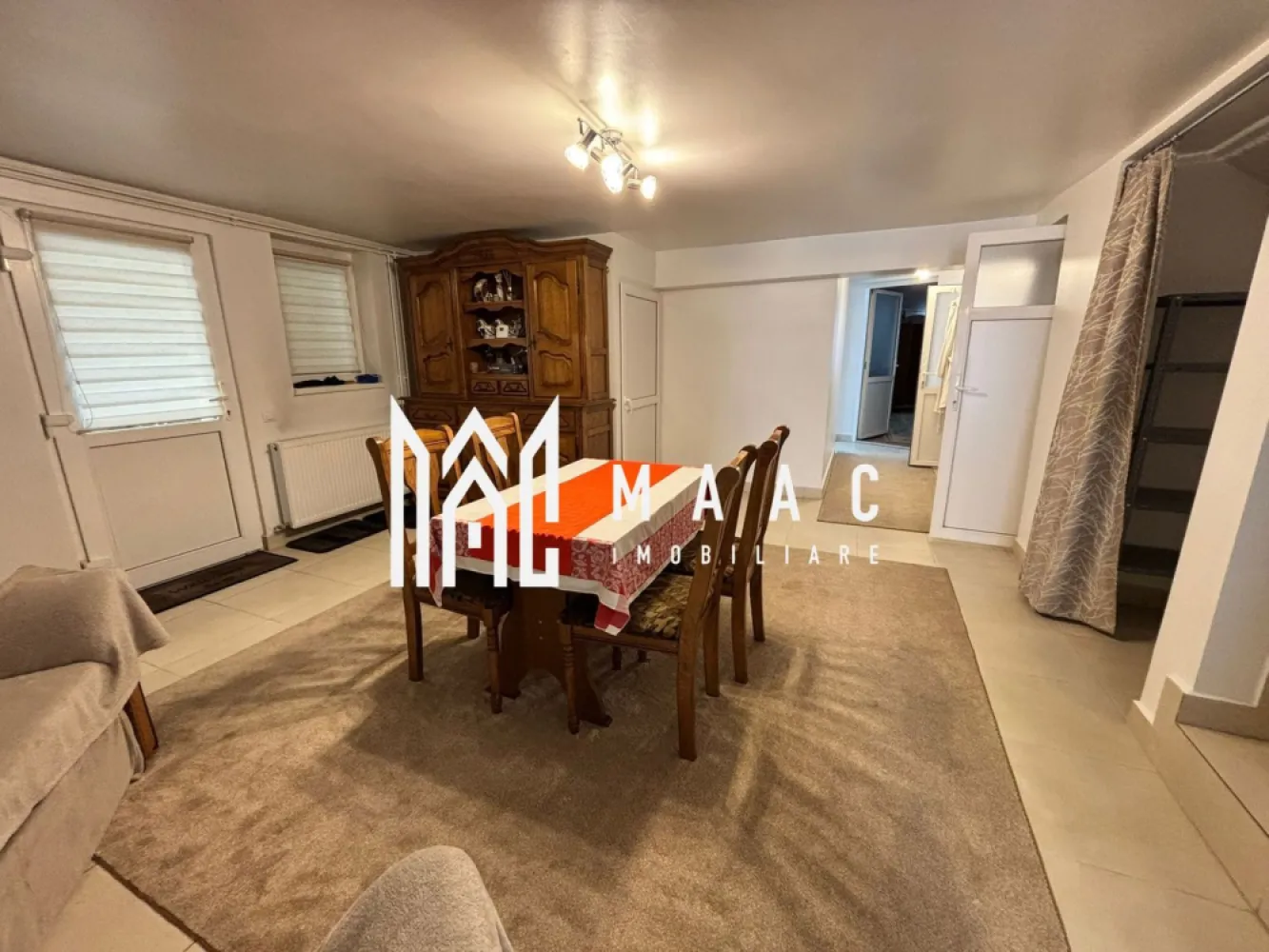 Apartament 4 camere | Curte 400 MP | 180 MPU | Terezian