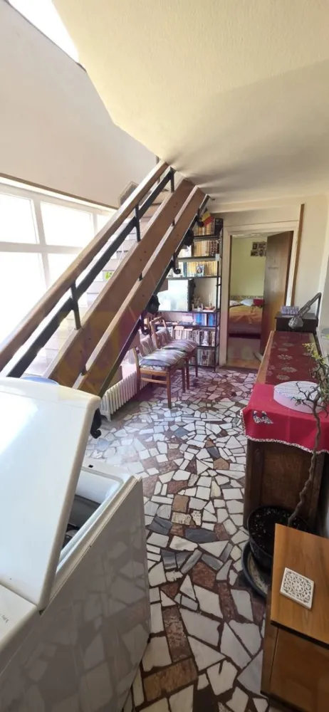 Casa de vanzare cu 6 camere in Busteni