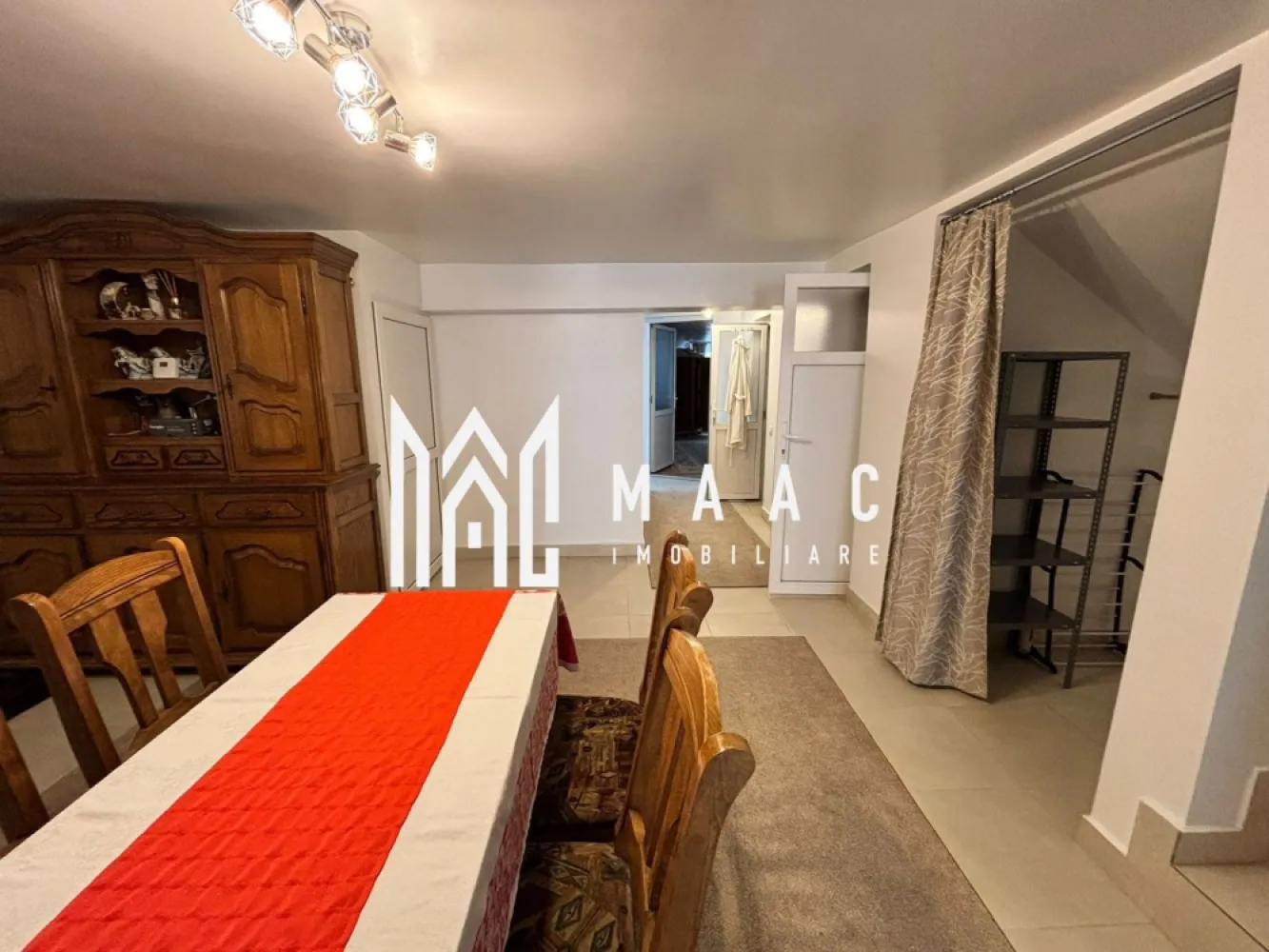 Apartament 4 camere | Curte 400 MP | 180 MPU | Terezian