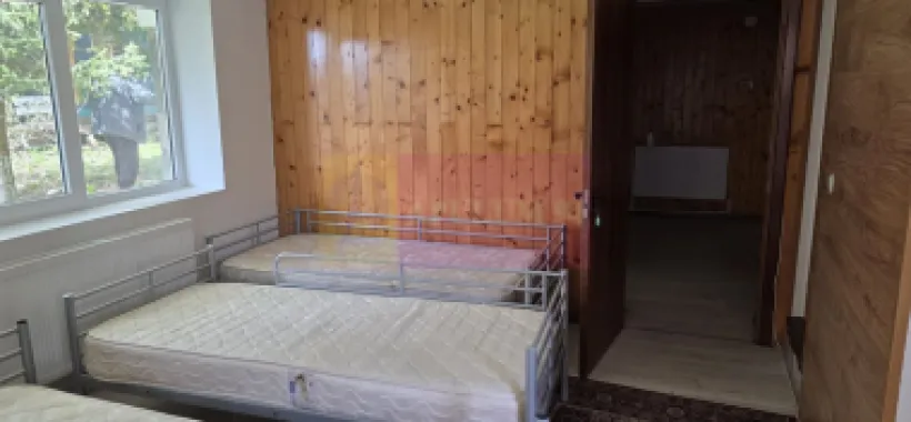 Vila de vanzare cu 13 camere in Busteni (camin pentru seniori)