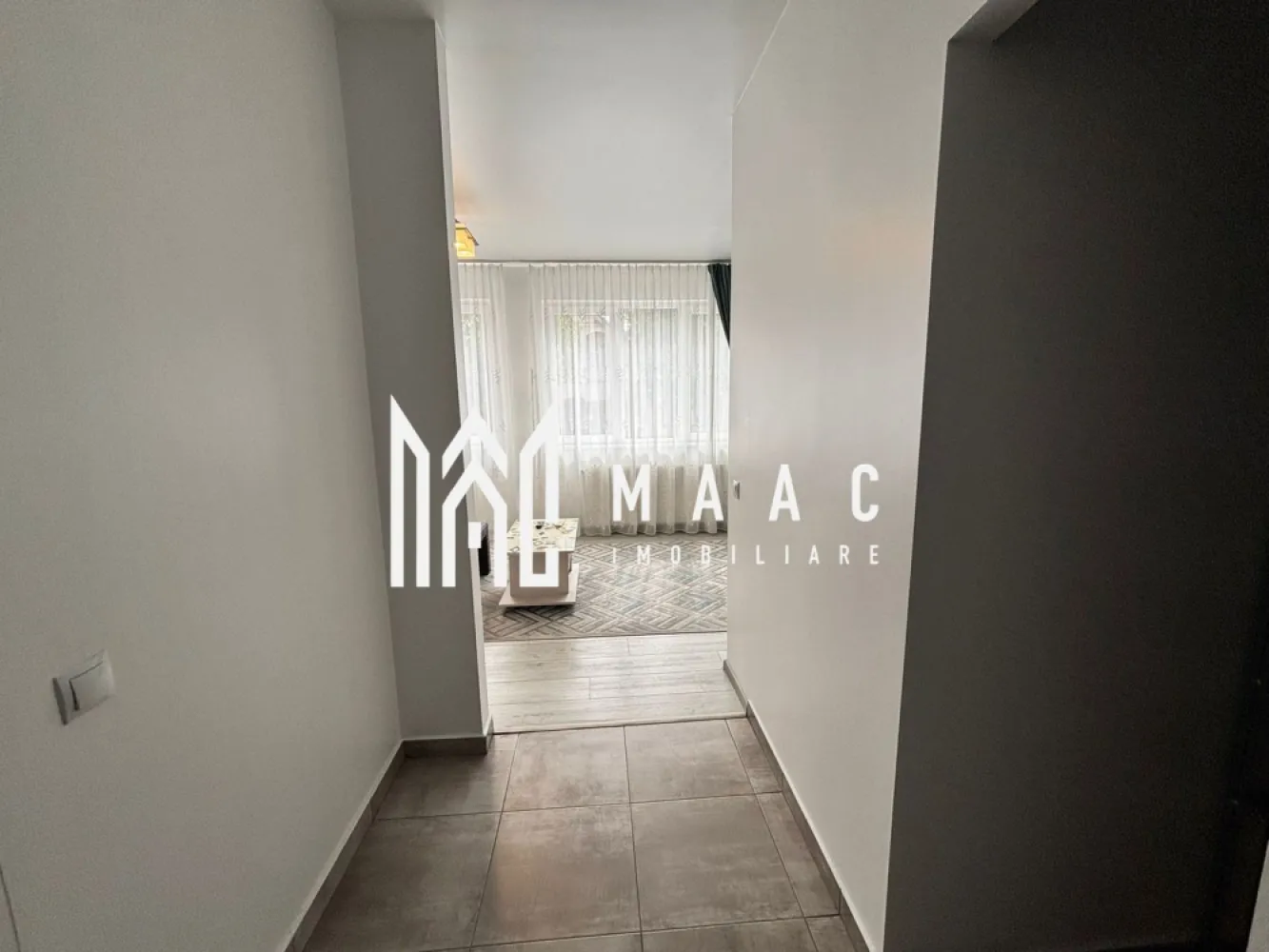 Apartament 4 camere | Curte 400 MP | 180 MPU | Terezian