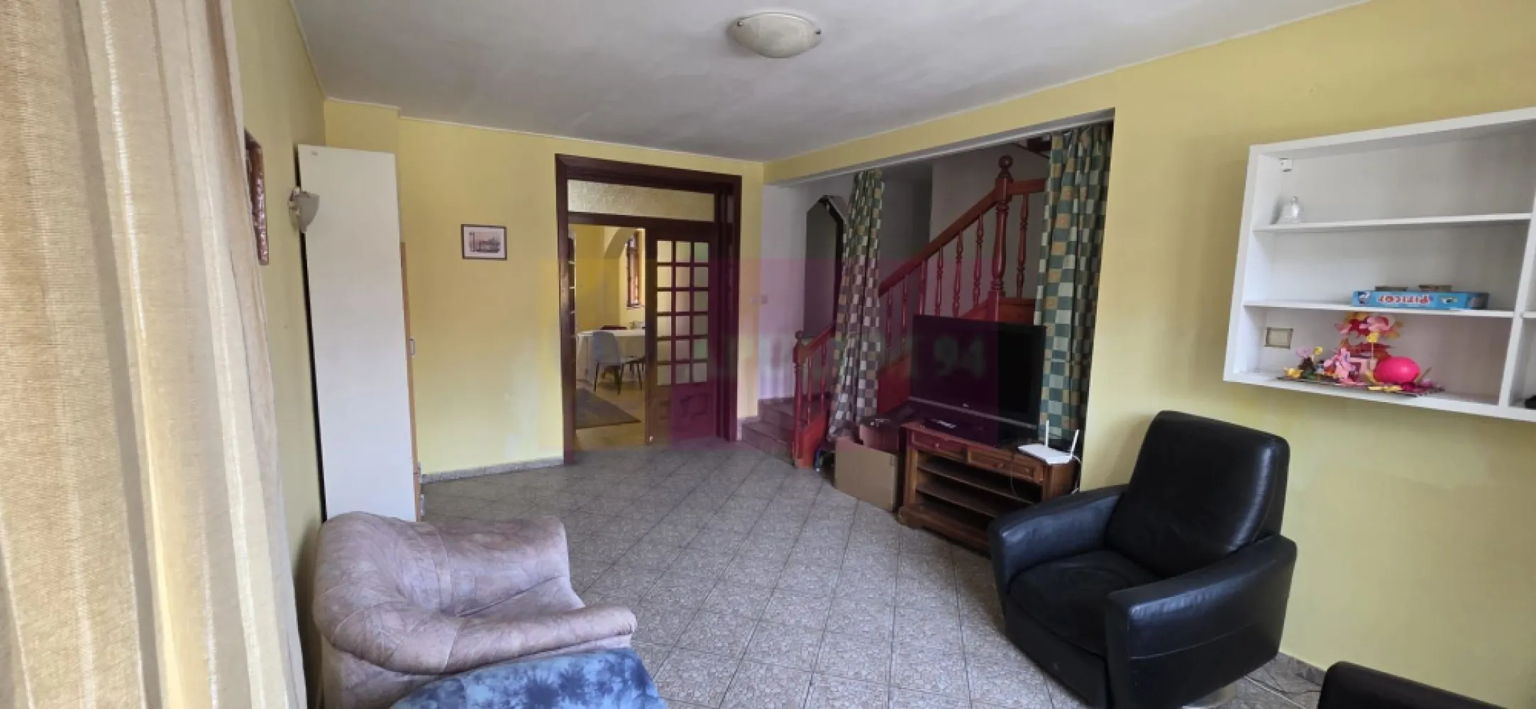 Vila de vanzare cu 13 camere in Busteni (camin pentru seniori)