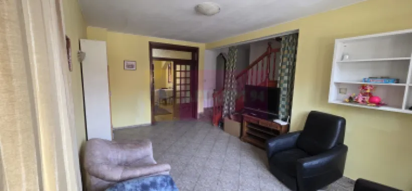 Vila de vanzare cu 13 camere in Busteni (camin pentru seniori)