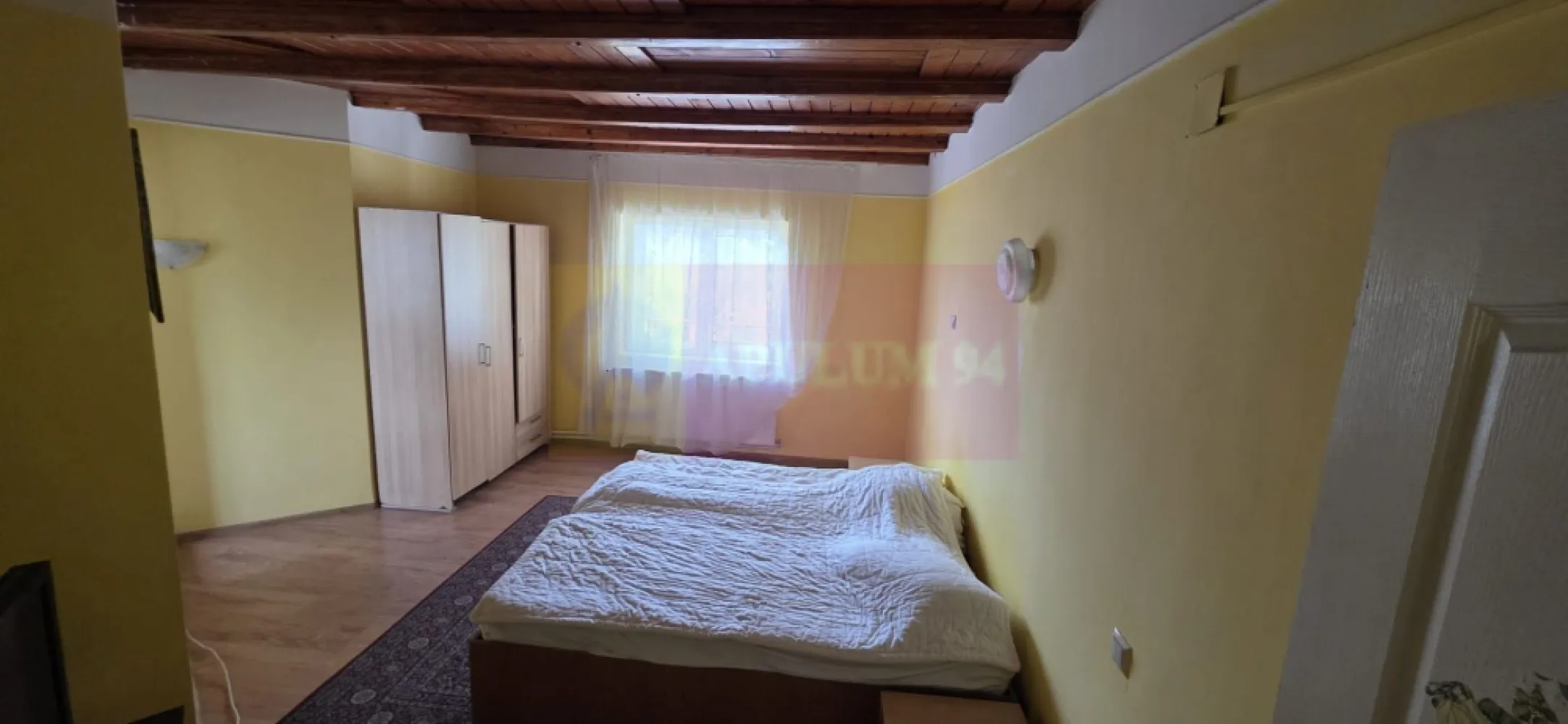 Vila de vanzare cu 13 camere in Busteni (camin pentru seniori)