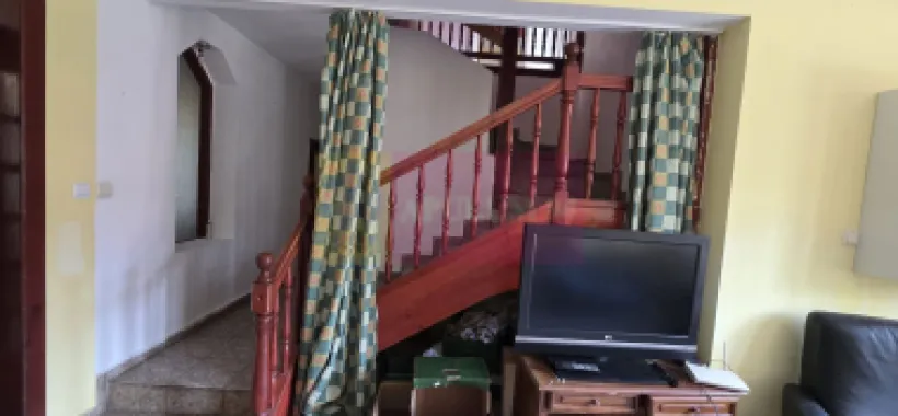 Vila de vanzare cu 13 camere in Busteni (camin pentru seniori)