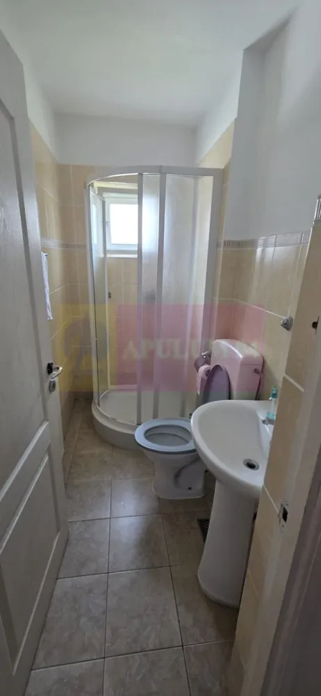 Vila de vanzare cu 13 camere in Busteni (camin pentru seniori)