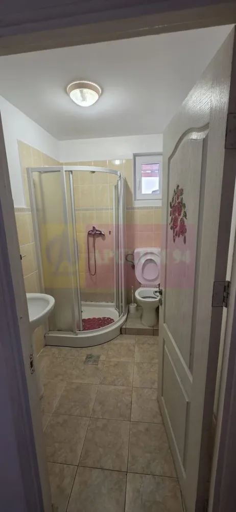 Vila de vanzare cu 13 camere in Busteni (camin pentru seniori)