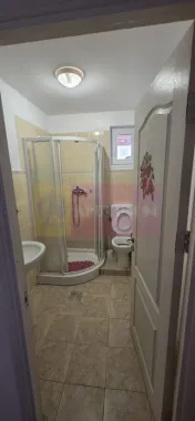 Vila de vanzare cu 13 camere in Busteni (camin pentru seniori)