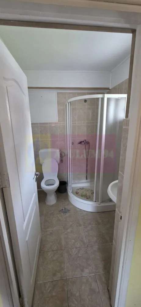 Vila de vanzare cu 13 camere in Busteni (camin pentru seniori)