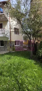Vila de vanzare cu 13 camere in Busteni (camin pentru seniori)