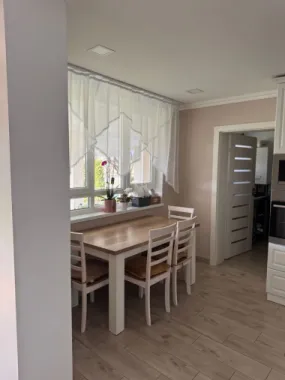 BRASADAS vinde casa 2017 cu 4 dormitoare in zona str. Dara.