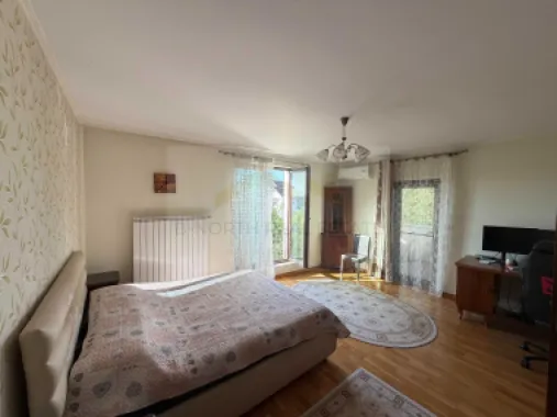 Casă / Vilă de închiriat | Comuna Berceni | 350 mp utili | Curte 400 mp