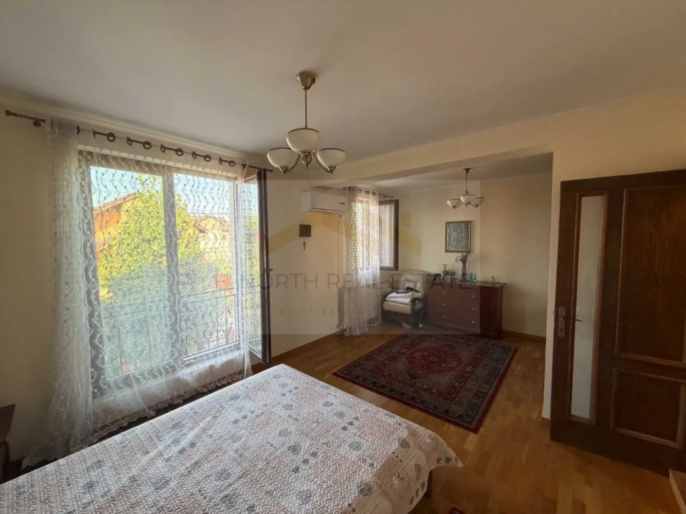 Casă / Vilă de închiriat | Comuna Berceni | 350 mp utili | Curte 400 mp