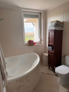 BRASADAS vinde casa 2017 cu 4 dormitoare in zona str. Dara.