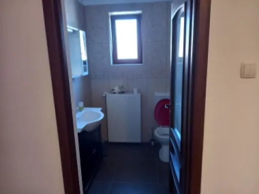 BRASADAS vinde casa in zona TITULESCU cu 5 camere si teren 350mp